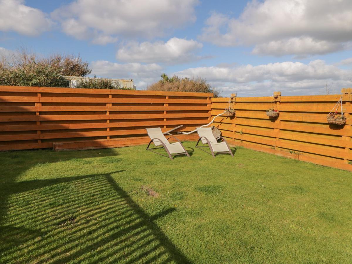 Villa Coed Llai Holyhead Esterno foto