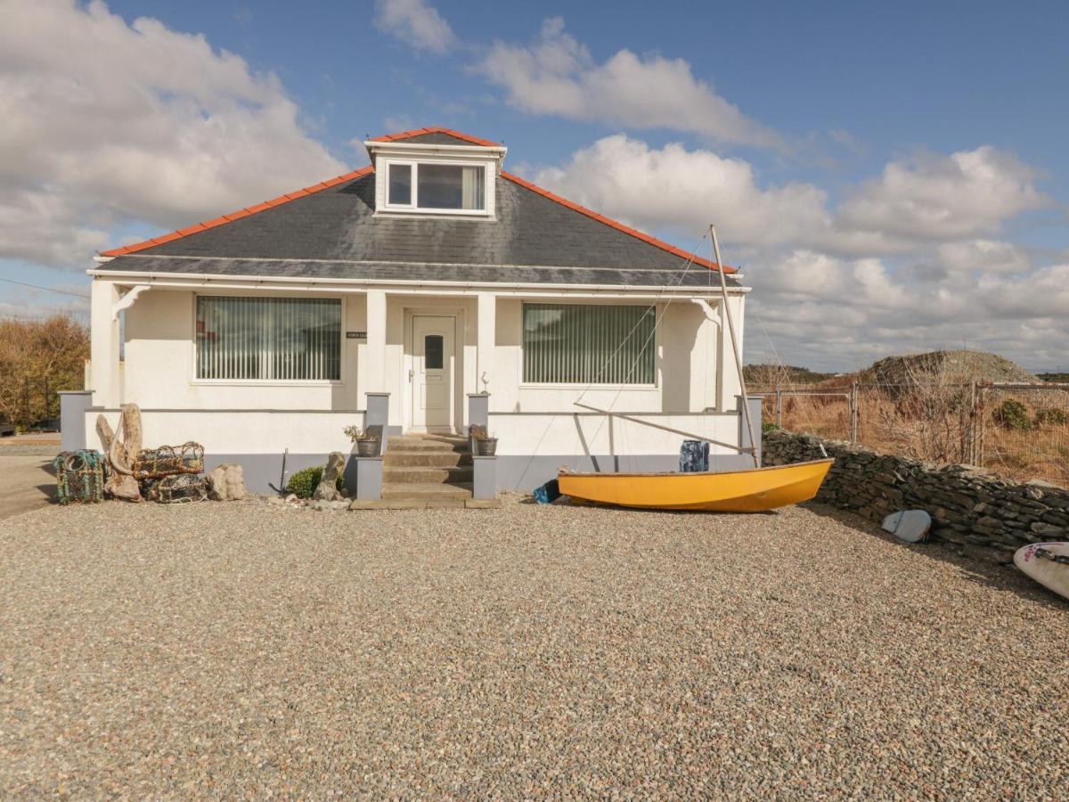 Villa Coed Llai Holyhead Esterno foto