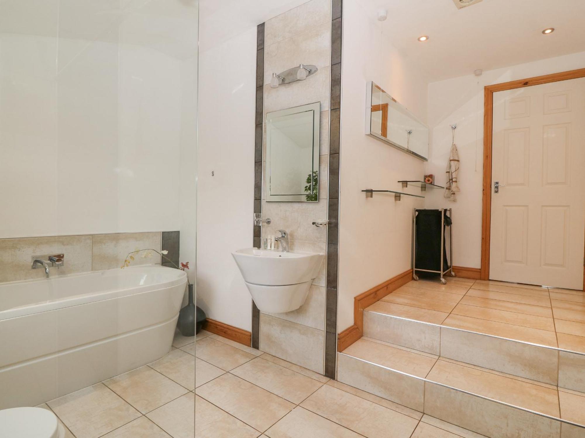 Villa Coed Llai Holyhead Esterno foto